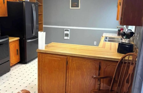 St. Anthony House | Peaceful 2-bedroom house with beautiful view in Saint Anthony