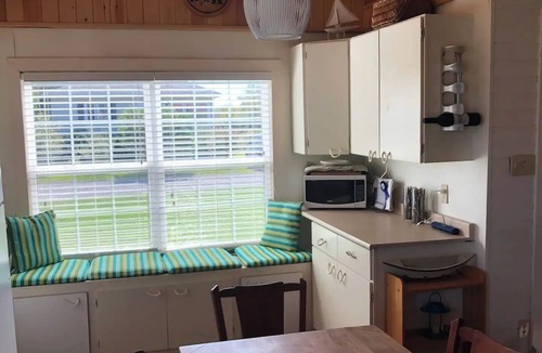 Pointe-du-Chene Cottage | Peaceful Beach Cottage