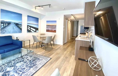 Sidney Apartment | Perfect Brand New Condo Downtown Sidney