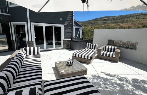 Southwest Mission House | Perfect couple retreat paradise found at Casa De Luce