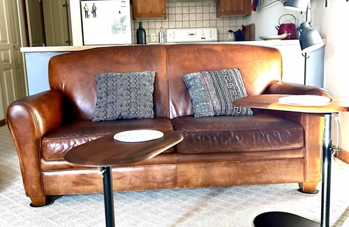Silver Star Mountain Condo | Perfect Creekside Studio that Opens Right onto the Skiway!
