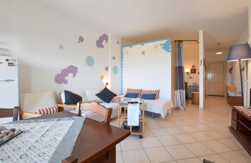 Sant'Agata di Militello Apartment | Pet friendly apartment in Sant'Agata di Militell