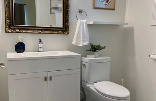 Southeast Kelowna House | Pet Friendly Licensed Suite on Haskap Farm