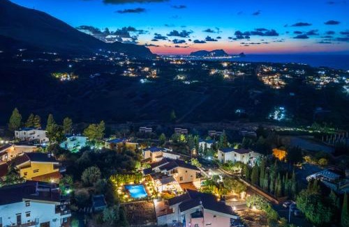 Sant'Onofrio Villa | Picahouse Luxury Home