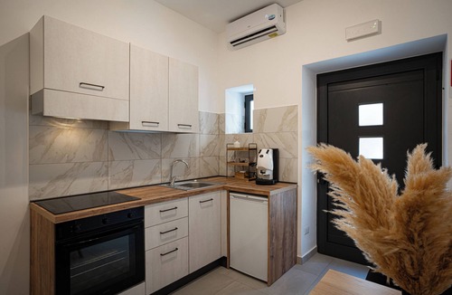 Milazzo House | Piccolina - Studio Apartment in the Center of Milazzo -