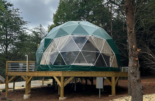 Pinnacle Cabin | Pilot Mountain Glamping Resort