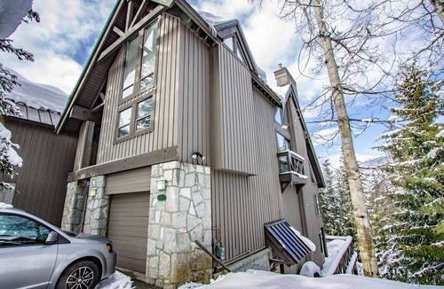 Upper Village House | Pinnacle Ridge 5 - Ski in Ski out, Private Hot Tub, Gas Fireplace