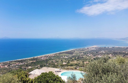 Acquedolci Villa | Pizzo Castellaro - Two Bedroom Villa, Sleeps 4