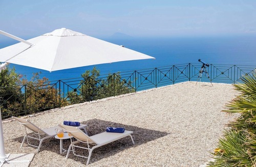Acquedolci Villa | Pizzo Castellaro - Two Bedroom Villa, Sleeps 4