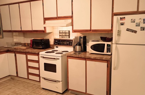 Plateau Mont Royal Apartment | Plateau Hideaway - Pets Welcome!