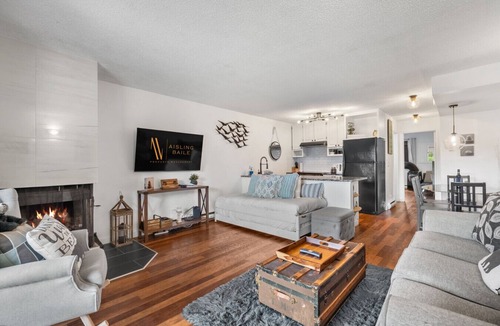 Windermere Apartment | ⭐Plush⭐| Indoor Pool | Hot Tub | Beach | Tennis