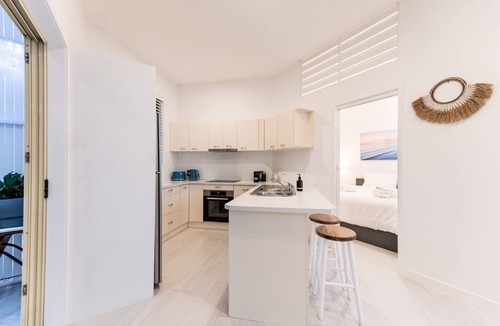 Sunshine Coast Apartment | Pointbreak Coolum Beach Beachfront Apartment