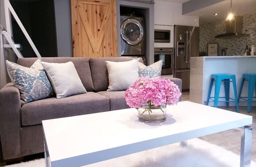 Winfield Apartment | Polar Bear Suite