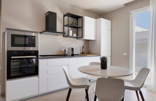 Porticello Apartment | 'Ponente' Apartment with Balcony, Wi-Fi and Air Conditioning