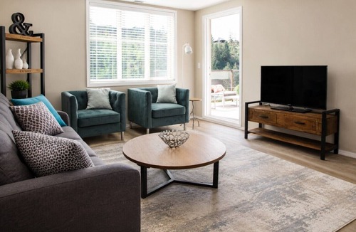 Quail Ridge Condo | Pool-View condo at Pinnacle Pointe Resort-Sleeps 6