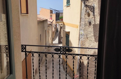 Sclafani Bagni House | PORTA SOPRANA - Luxhouse & spa