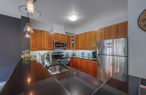 Panorama House | Premier Riverbend Townhome in Panorama BC, Waterfront, Prime location, Sleeps 7