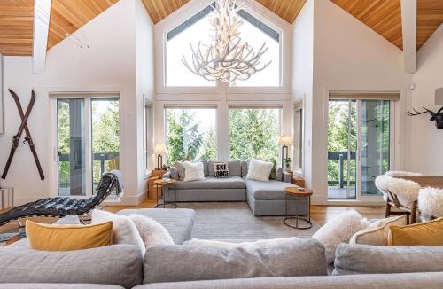 Whistler Village House | Premium 4-Bedroom Chalet