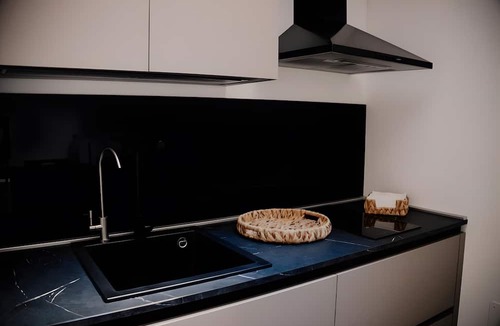 Partinico Apartment | Premium Suite with Hot Tub, Wi-Fi, and Air Conditioning