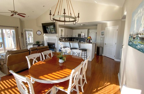 Cornelius Condo | Premium Top Floor, End Unit with Beautiful Waterfront Views of Lake Norman