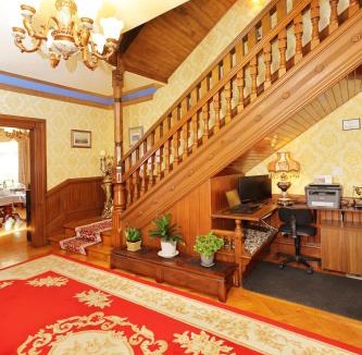 Queens Square Hotel | Prince inn