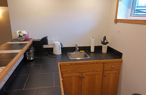 Calgary House | Private Guest Suite Close to Airport!