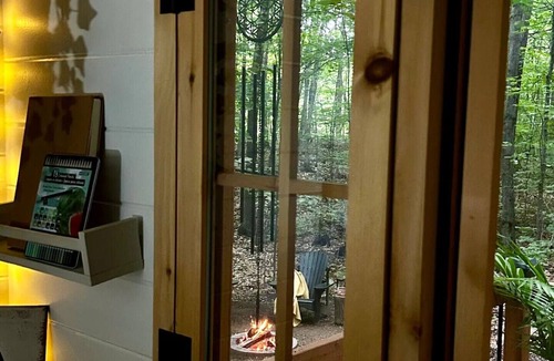 Killaloe Cabin | ↟ Private Nature Spa Retreat | Luxury Vista Cabin
