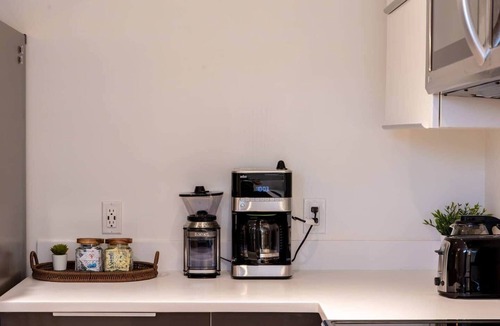 North End House | Private North End Suite Near Lake, Breweries and Downtown