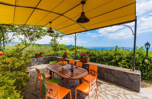 Piedimonte Etneo Villa | Private Pool, sea view, suites