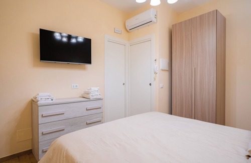 Termini Imerese House | Private room with bathroom