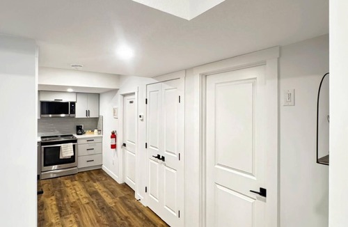 Cochrane Apartment | Private Suite w/Full Kitchen Near Banff National Park