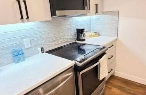 Cochrane Apartment | Private Suite w/Full Kitchen Near Banff National Park