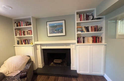 Gordon Head House | Quaint and quiet retreat close to beach