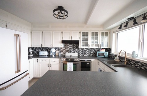 Regional District of Nanaimo Apartment | Qualicum Beach Sunset Waterfront Retreat