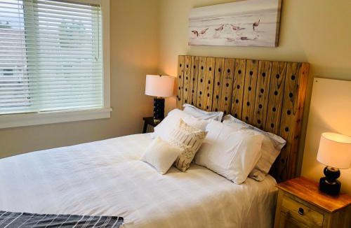 Regional District of Nanaimo Villa | Qualicum Landing Seaside Vill
