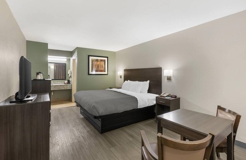 Clinton Hotel | Quality Inn Clinton - Laurens I-26