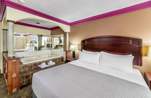 High Level Hotel | Quality Inn & Suites
