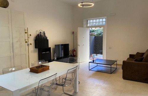 Parioli Apartment | Quiet Garden Apartment in Parioli