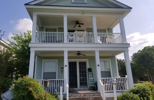 White Stone House | Rappahannock River 4 bdr 3 1/2 bath overlooking the River w/pool as in season.nn