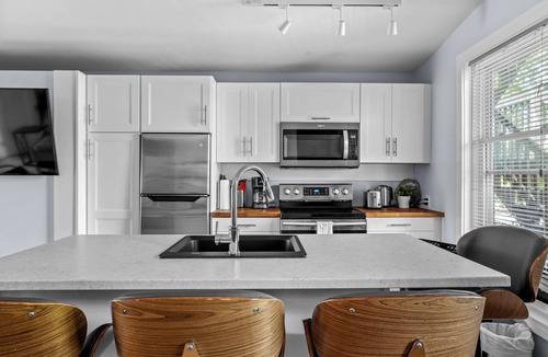 Downtown Halifax Hotel | Red George Inn and Suites
