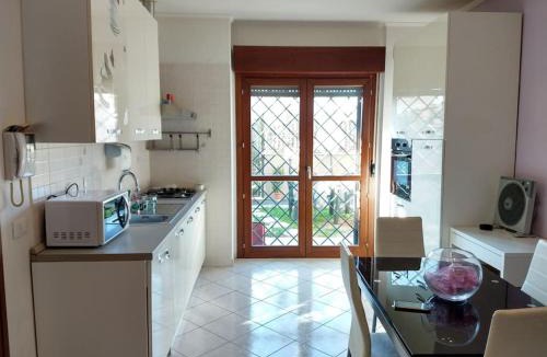 Settecamini Apartment | Red House Tiburtina