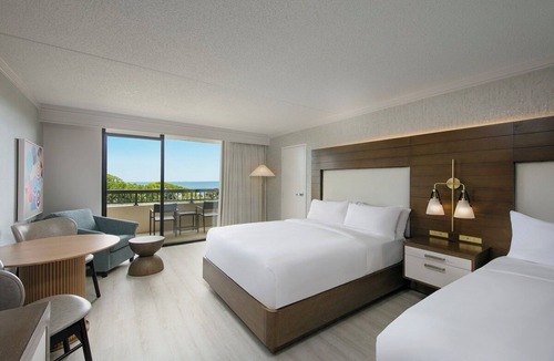 Shipyard Plantation Hotel | Relax in Comfort! 4 Spacious Units, Balcony, Pool, & Beachfront Location!