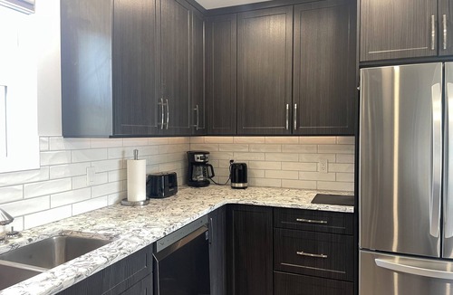 Vernon Apartment | Relax on the deck and enjoy the beautiful lake views in Vernon, (North Okanagan)