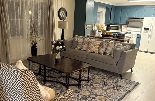 Mint Hill House | Relax & Reflect at Bethel, Mint Hill. 5beds, 1 futon 3,5baths