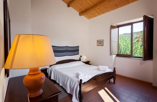 Mirto House | Relaxing farmhouse with pool 4km from the sea in Capo d'Orlando: Casa del Gelso