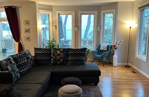 Hampton House | Relaxing Luxurious Waterfront in Hampton