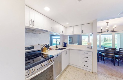 The Blue Mountains Condo | Relaxing Wintergreen Home | Golf/Mins to Blue