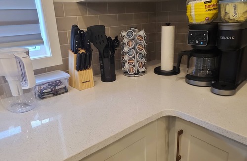 Southeast Calgary House | Remote Work Ready-2/Kitchens-2/AC/Lake Access/Near South Health Campus/Games