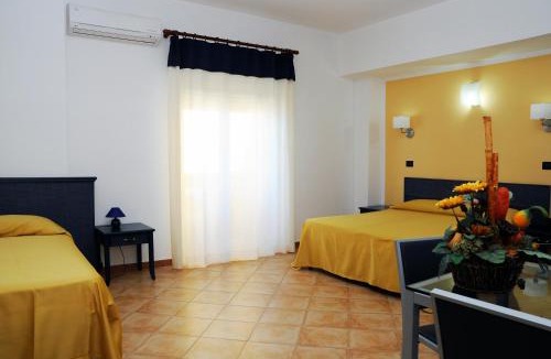 Fiumenaro Hotel | Residence Hotel Antica Perla