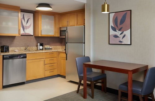 Calgary Hotel | Residence Inn by Marriott Calgary Airport